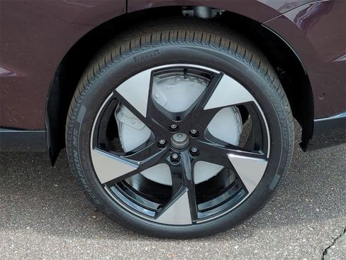 New 2025 Volvo EX90 Plus image 13