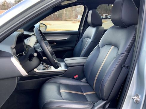 Used 2024 MAZDA CX-90 Plug-In Hybrid w/ Premium Plus image 8