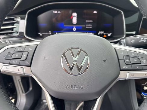New 2026 Volkswagen Jetta SE FWD image 17