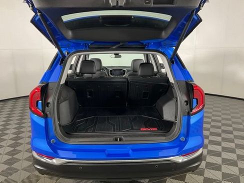 Used 2024 GMC Terrain SLT w/ LPO, Floor Liner Package AWD/4WD image 35