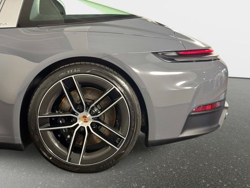 Used 2026 Porsche 911 Targa 4S AWD/4WD image 15