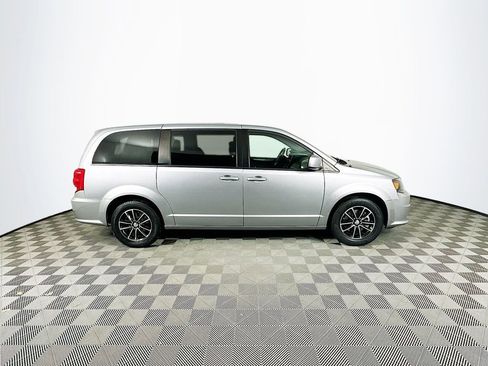 Certified 2019 Dodge Grand Caravan GT image 11