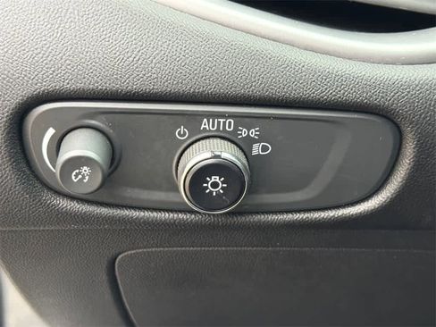 Used 2023 Chevrolet Malibu LT image 30