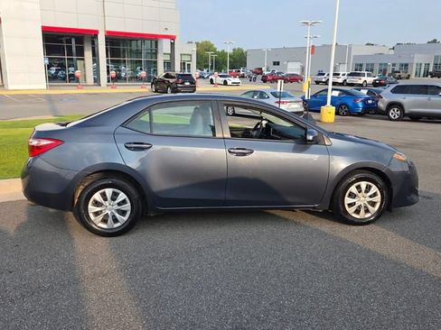 Used 2019 Toyota Corolla L FWD image 13