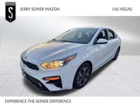 Used 2020 Kia Forte LXS FWD image 1