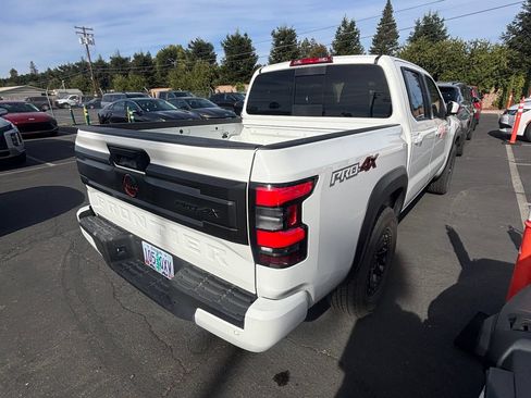 Used 2026 Nissan Frontier PRO-4X AWD/4WD image 5