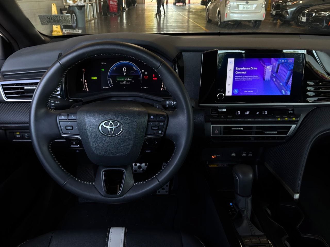 Used 2026 Toyota Camry SE FWD image 14