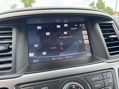 Used 2019 Nissan Pathfinder SL FWD image 19