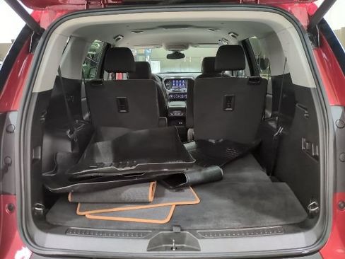 Used 2023 GMC Acadia AT4 image 14