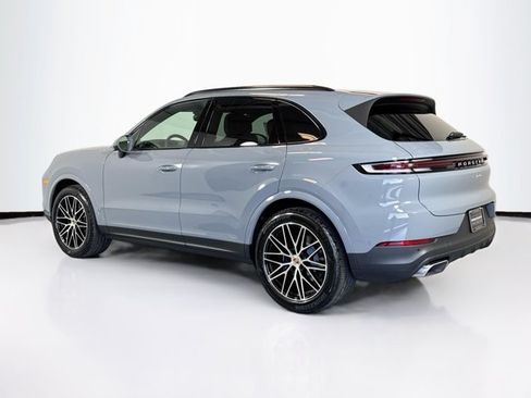 Used 2026 Porsche Cayenne AWD/4WD image 3