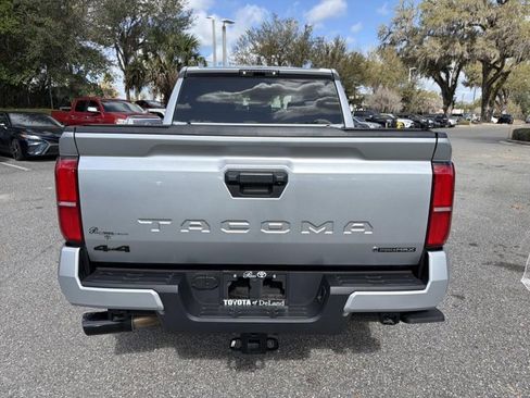 Certified 2025 Toyota Tacoma TRD Sport image 3