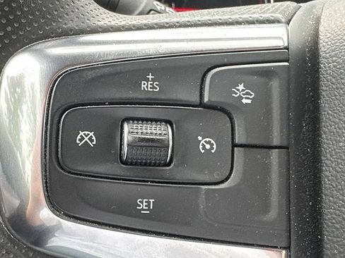 Used 2023 Chevrolet Blazer LT AWD/4WD image 16
