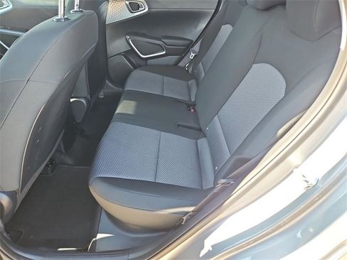 Used 2024 Kia Soul LX w/ LX Technology Package image 21