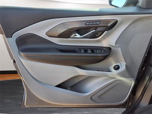 Certified 2020 GMC Terrain SLT w/ Preferred Package image 15