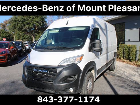 Used 2025 RAM ProMaster 2500 w/ Convenience Group image 29