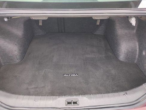 Used 2024 Nissan Altima 2.5 SV image 6