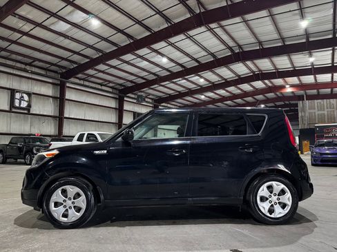 Used 2015 Kia Soul image 8