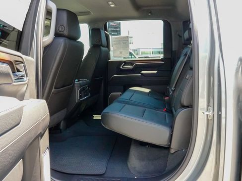 New 2026 GMC Sierra 2500 Denali w/ Denali Reserve Package AWD/4WD image 12