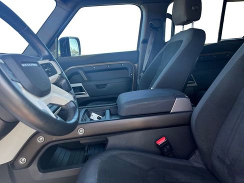 Used 2021 Land Rover Defender 110 X-Dynamic SE image 19