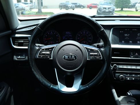 Used 2020 Kia Optima SE FWD image 15