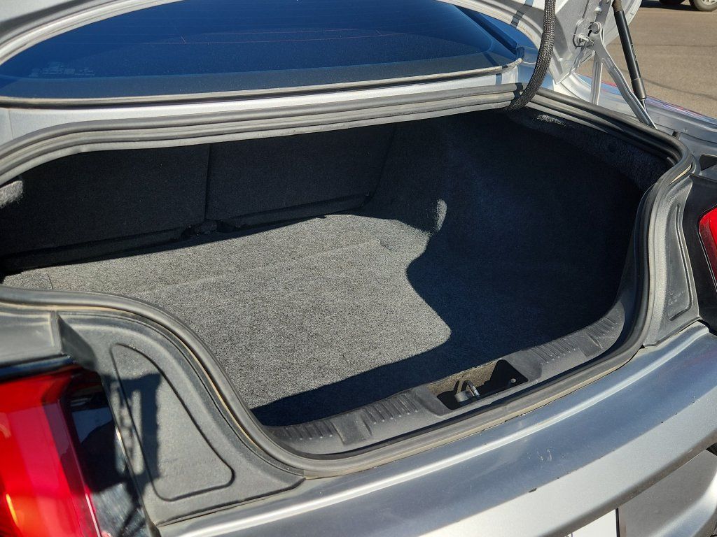 Used 2020 Ford Mustang Premium RWD image 10