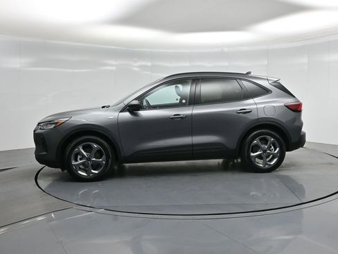 Used 2025 Ford Escape ST-Line image 27