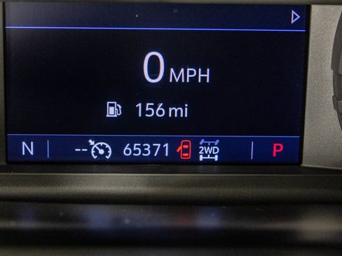 Used 2020 Chevrolet Silverado 1500 LT w/ All-Star Edition image 39