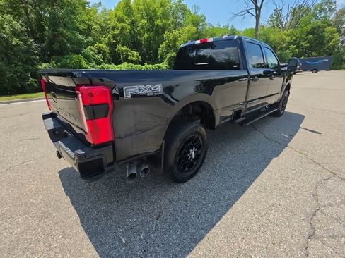 Used 2023 Ford F350 Lariat w/ Black Appearance Package AWD/4WD image 8