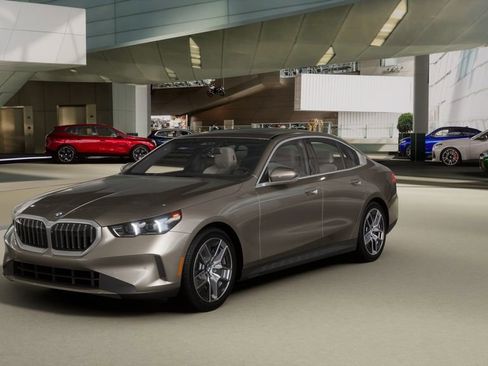 New 2026 BMW 530i w/ Premium Package image 28