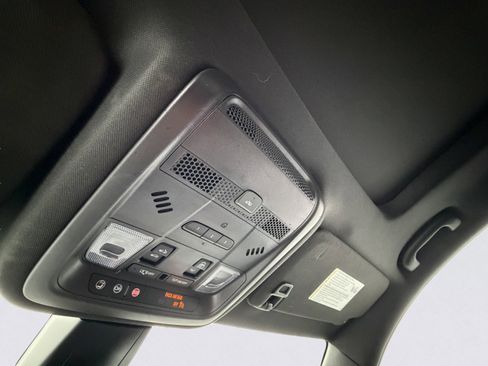 Used 2021 Cadillac XT6 Sport image 22