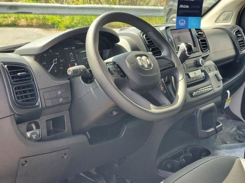 Used 2025 RAM ProMaster 2500 FWD image 7