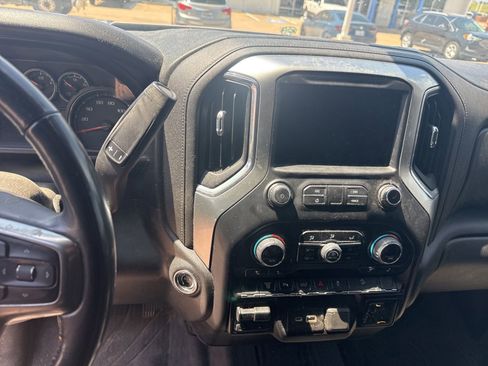 Used 2020 Chevrolet Silverado 2500 LT w/ Texas Edition AWD/4WD image 14