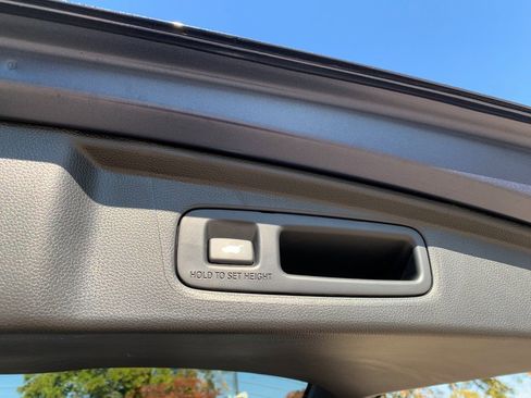 Used 2026 Honda CR-V EX-L image 8