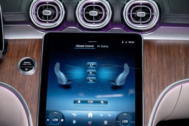 New 2026 Mercedes-Benz CLE 450 4MATIC Coupe image 17