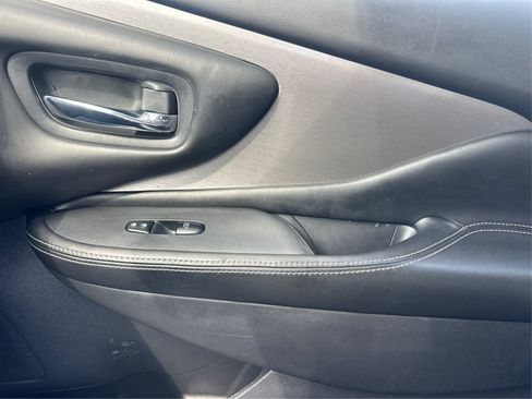 Used 2022 Nissan Murano SV w/ SV Midnight Edition Package FWD image 29