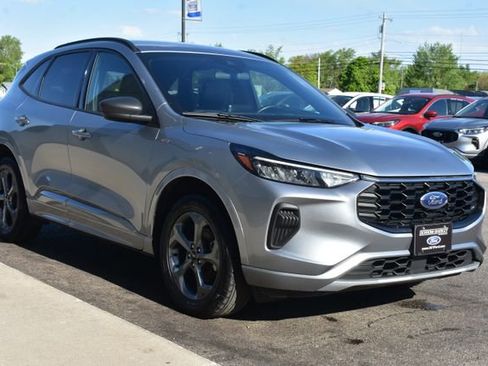 Used 2023 Ford Escape ST-Line AWD/4WD image 11