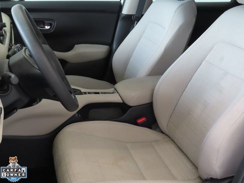 Used 2023 Honda HR-V LX image 11
