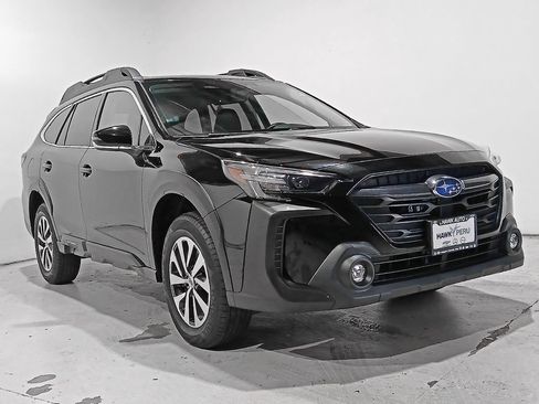 Used 2024 Subaru Outback Premium w/ Popular Package #1A AWD/4WD image 33