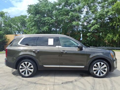 Used 2020 Kia Telluride S FWD image 2