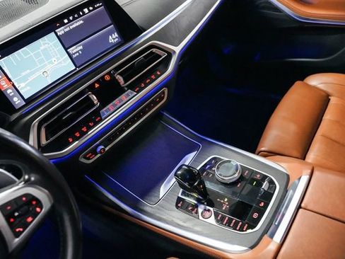 Used 2020 BMW X7 xDrive40i w/ M Sport Package AWD/4WD image 6