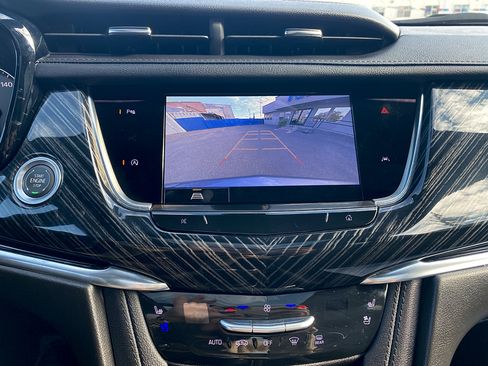 Used 2025 Cadillac XT6 Premium Luxury FWD image 26