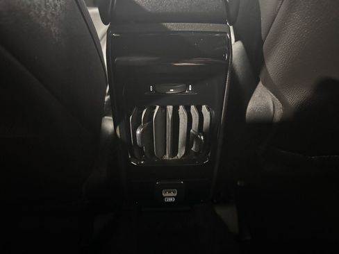 Used 2025 Jeep Compass Limited image 39