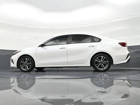 Used 2022 Kia Forte LXS image 26