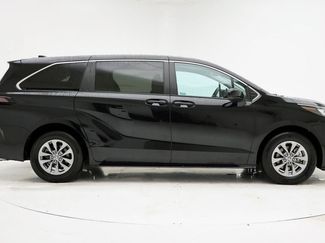 Used 2024 Toyota Sienna LE video 2