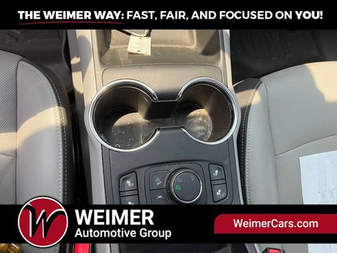 Used 2022 GMC Terrain SLT AWD/4WD image 28