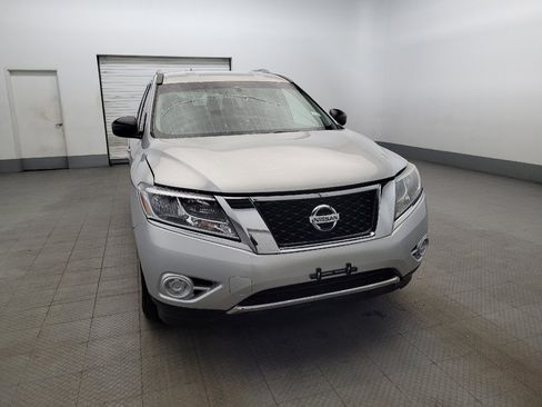 Used 2016 Nissan Pathfinder S AWD/4WD image 14