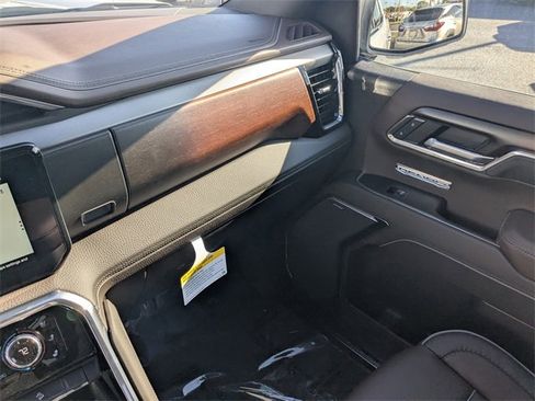 New 2026 GMC Sierra 1500 Denali w/ Denali Reserve Package image 17