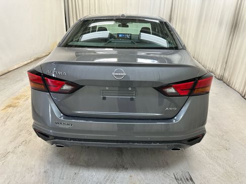 New 2025 Nissan Altima 2.5 SV image 8