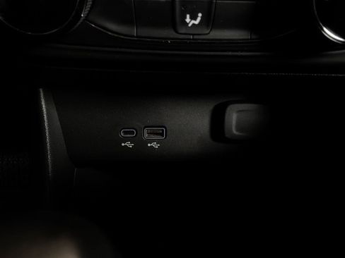 Used 2025 Buick Encore GX Preferred FWD image 24