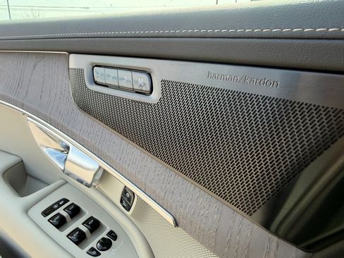 New 2026 Volvo XC90 T8 Ultra w/ Protection Package Premier image 18